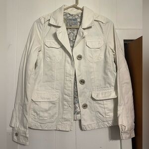 White Old Navy cargo jacket